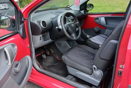 Toyota Aygo (X) 115.000 km 2.500 &euro; Bremen 28259