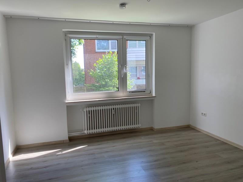 Renovierte 3-Zimmer-Wohnung mit Einbauküche 3 zimmer