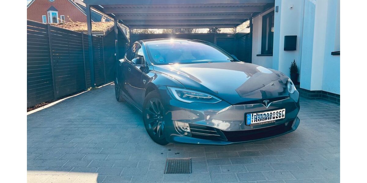 Tesla Model S 153.000 km 23.900 &euro; Bremen 28357