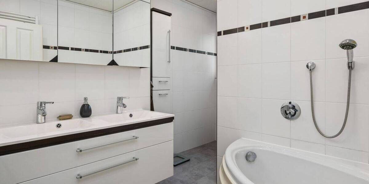 Bungalow Bremen / Habenhausen Habenhausen - 6 Zimmer, 143 m&sup2;, 449.000&euro; | Angebot:26656672