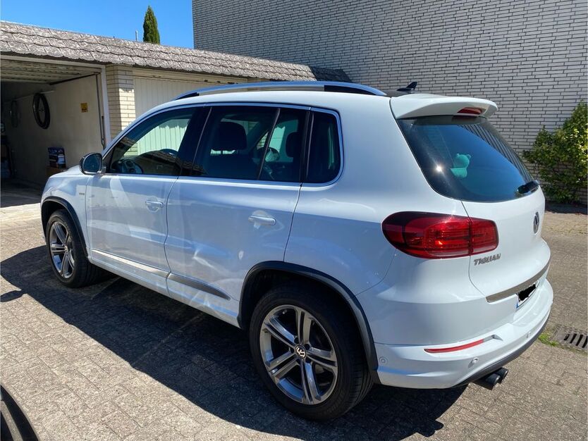 VW Tiguan 99.000 km 13.500 € Lemwerder 27809