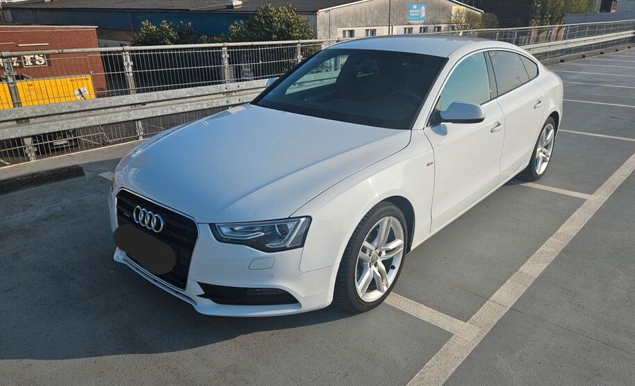 Audi A5 135.000 km 17.000 € Bremen 28211