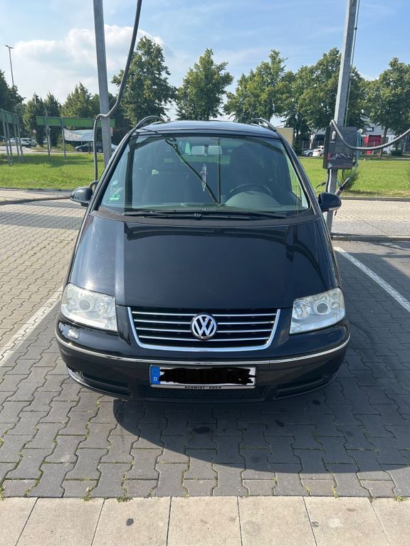 VW Sharan 295.000 km 2.200 € Bremen 28201