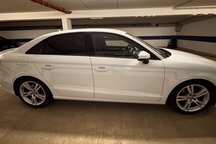 Audi A3 122.636 km 14.000 € Achim 28832