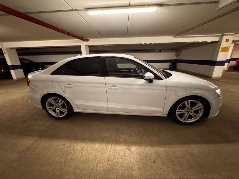 Audi A3 122.636 km 14.000 € Achim 28832