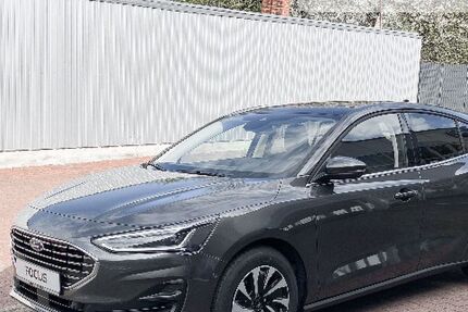 Ford Focus 4.552 km 26.950 &euro; Bremen 28201