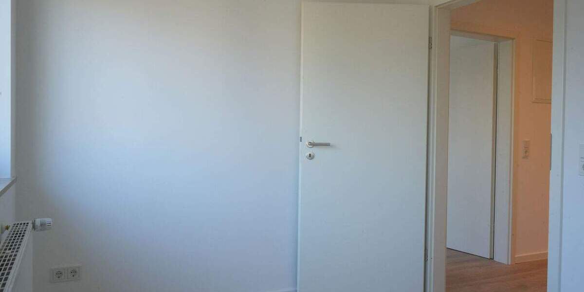 Etagenwohnung Bremen Woltmershausen - 2 Zimmer, 67 m&sup2;, 790&euro; | Angebot:25401963