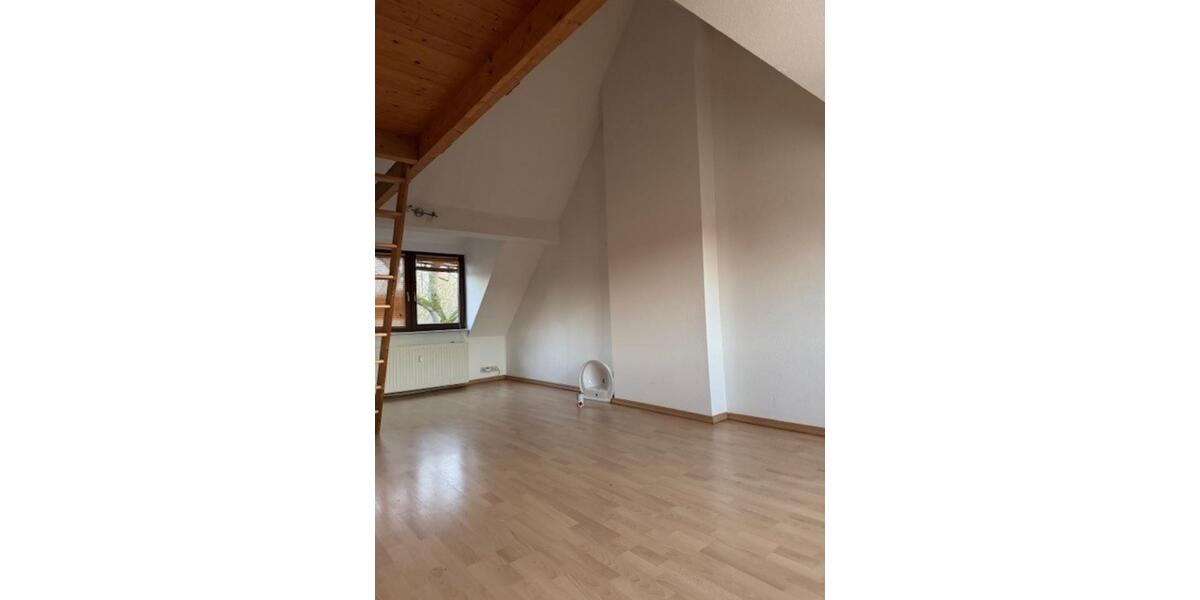 Gemütliche Dachgeschosswohnung für ruhigen Bewohner*in in Bremen 1 zimmer