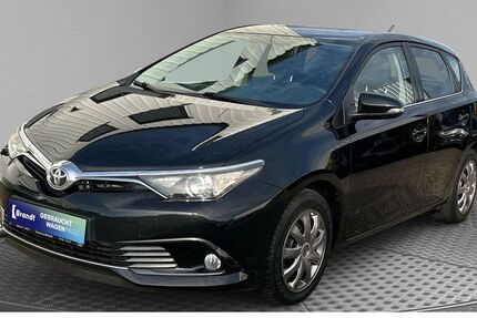 Toyota Auris 156.000 km 8.490 € Stuhr 28816