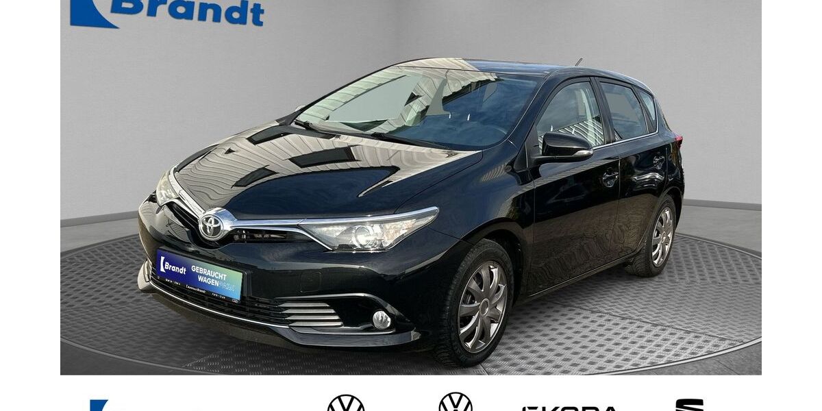 Toyota Auris 156.000 km 8.490 € Stuhr 28816