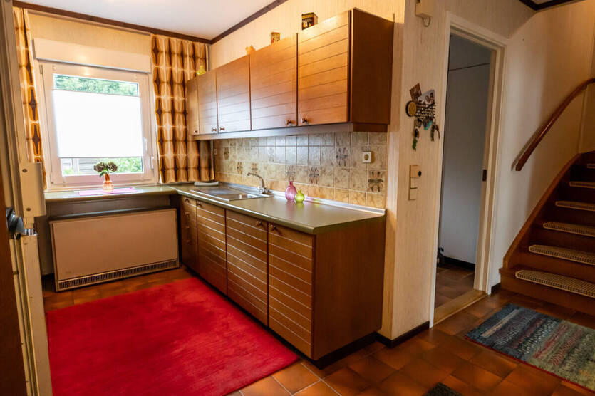 *** liebevolles RMH in ruhiger LAGE mit GARAGE und 6 ZIMMERN *** 6 zimmer