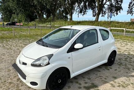 Toyota Aygo (X) 136.000 km 4.090 &euro; Bremen 28197